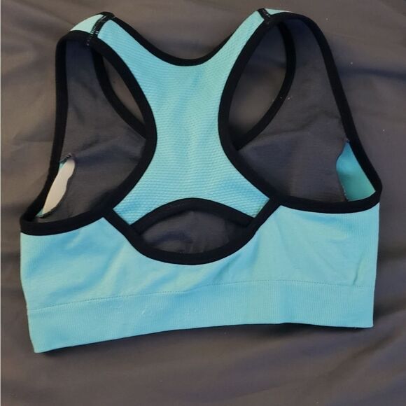 Sports Bra Size Small - Picture 2 of 2